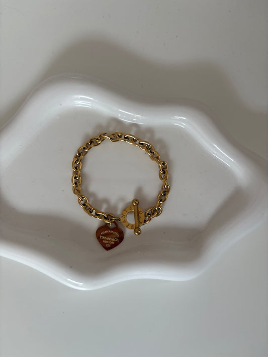 Chunky gold heart bracelet