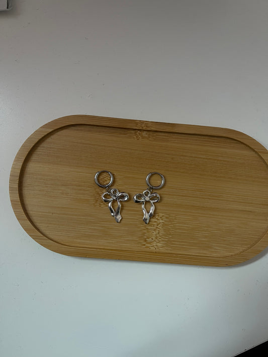 silver bow earrings