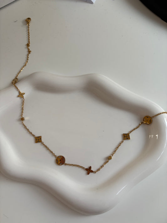 flower and jewels gold necklace