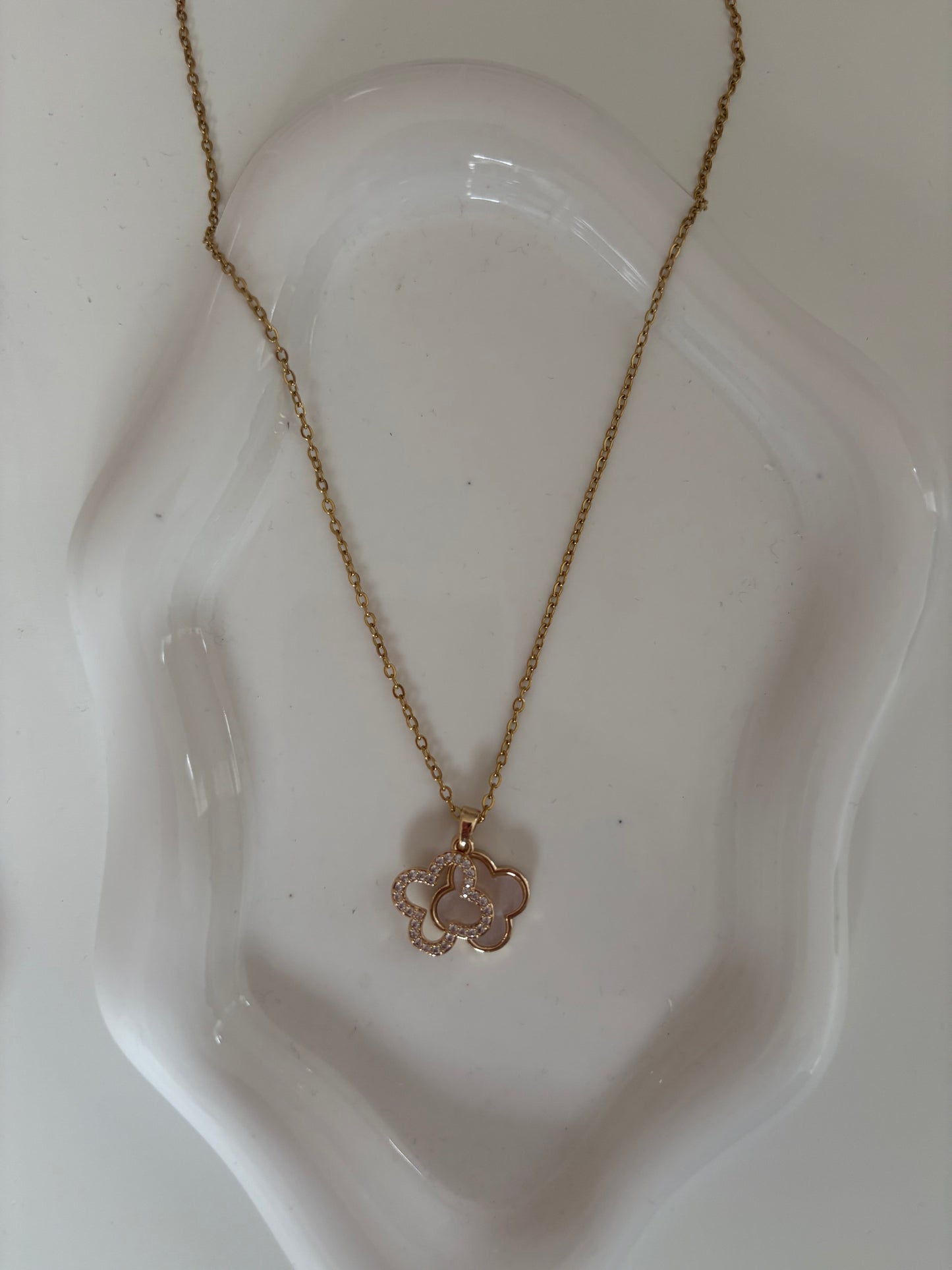 White and gold double clover necklace
