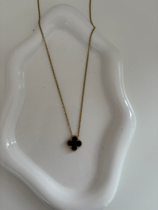 Black and gold clover necklace