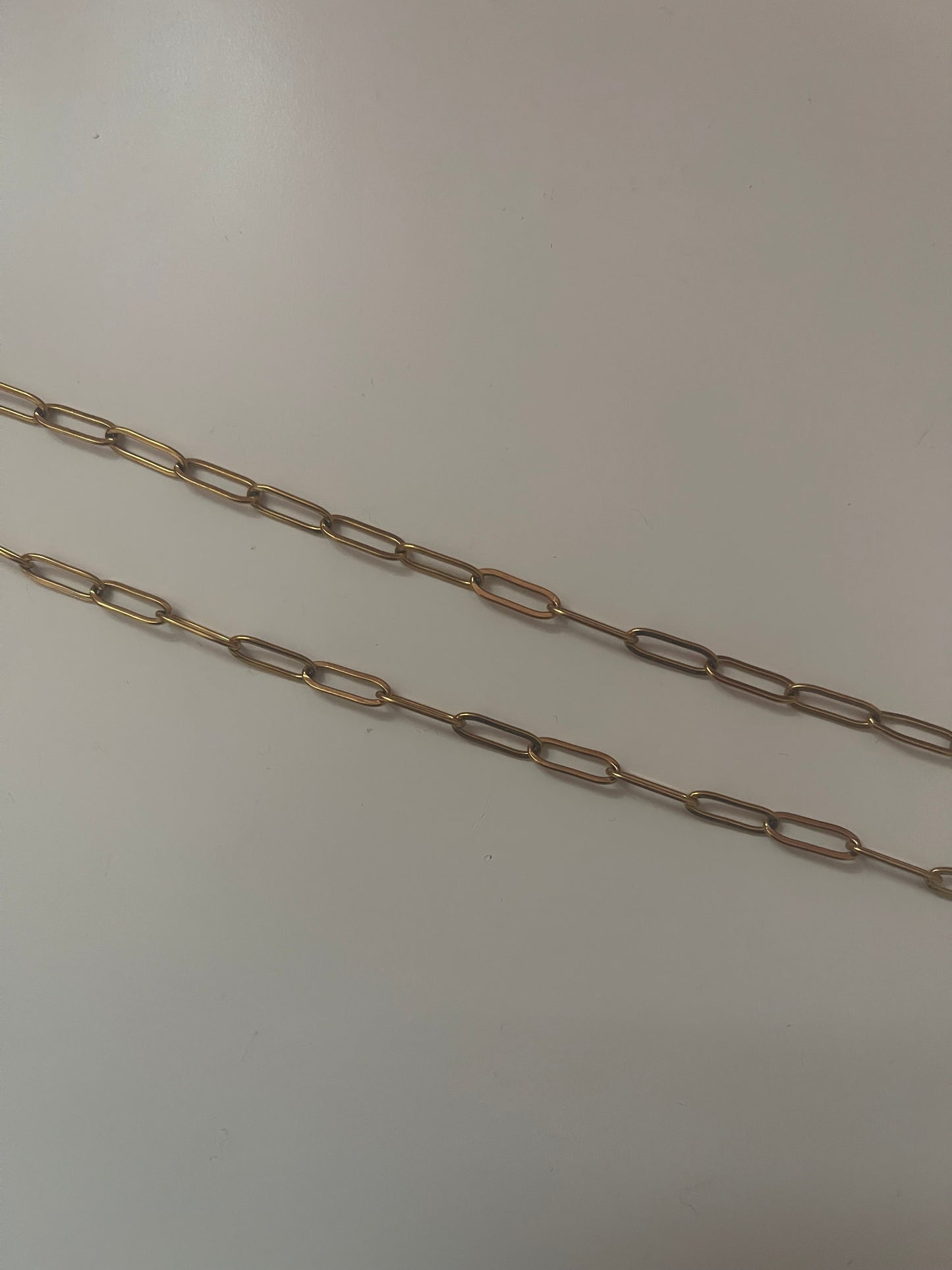 gold paperclip chain (bracelet)