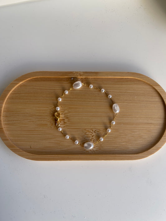 gold pearl bracelet